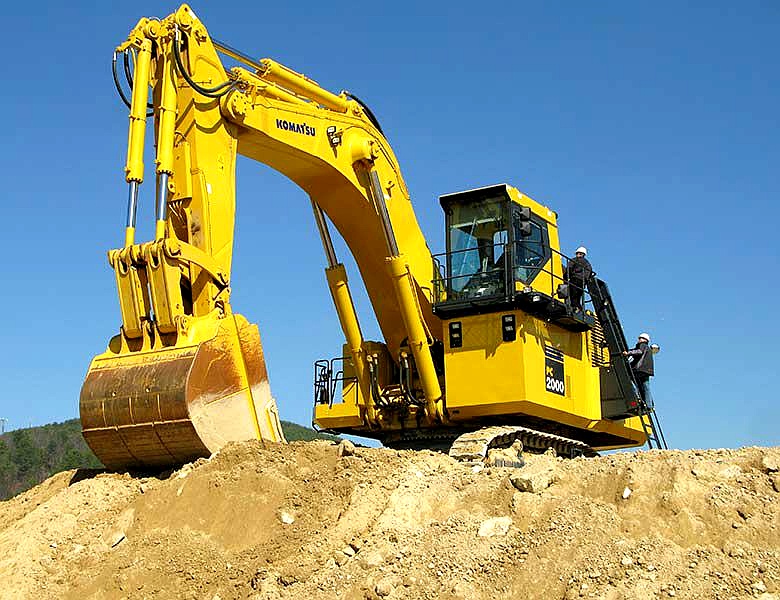 Excavator (Komatsu PC2000)